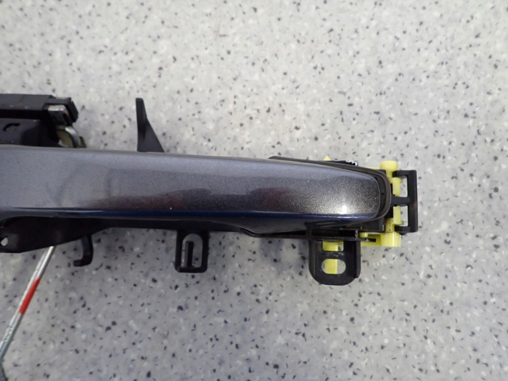 TOYOTA VERSO 09-13 KLAMKA DRZWI PRZEDNIA PRAWA 1G3 3/5