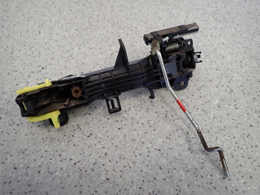 TOYOTA VERSO 09-13 KLAMKA DRZWI PRZEDNIA PRAWA 1G3 4/5