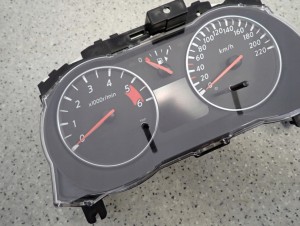 NISSAN NOTE E11 06-12 1.5 DCI LICZNIK ZEGARY BH13B 3/7 MINIATURA