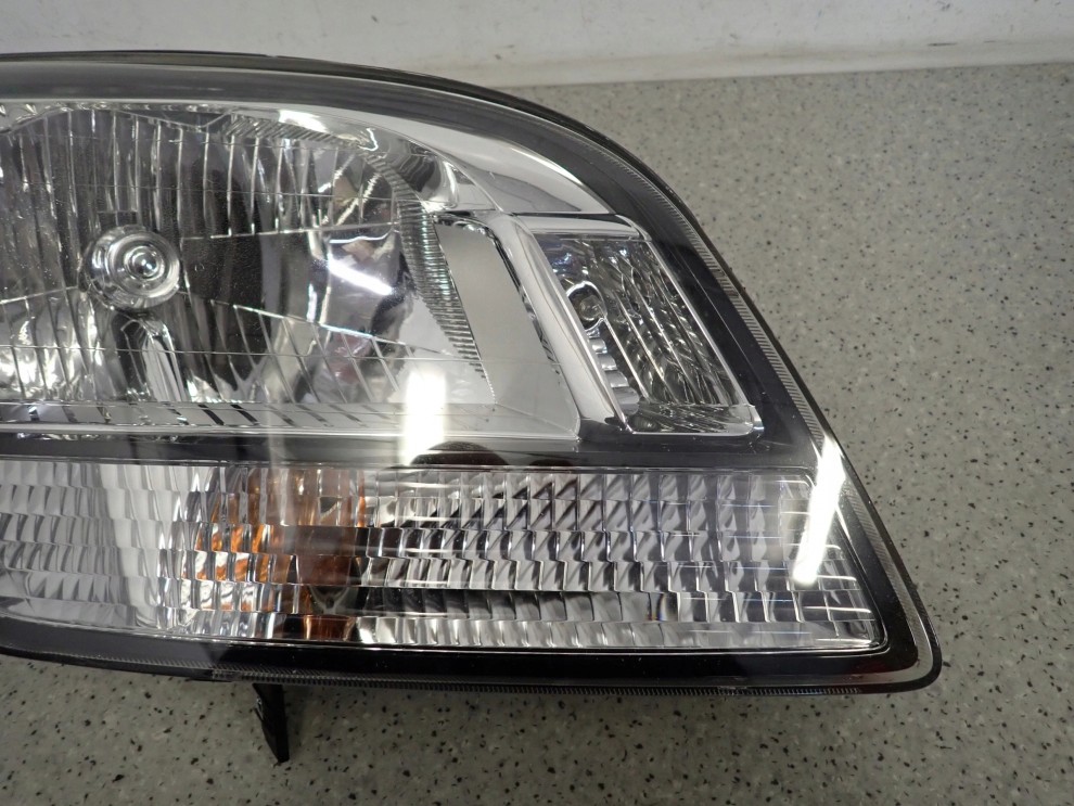 CHEVROLET ORLANDO 10- LAMPA PRZEDNIA PRAWA REFLEKTOR PRAWY 4/16