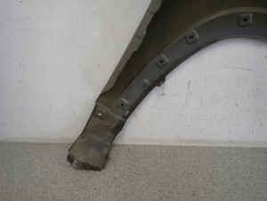 CHEVROLET ORLANDO 10- BŁOTNIK PRZEDNI LEWY GYM 9/9 MINIATURA