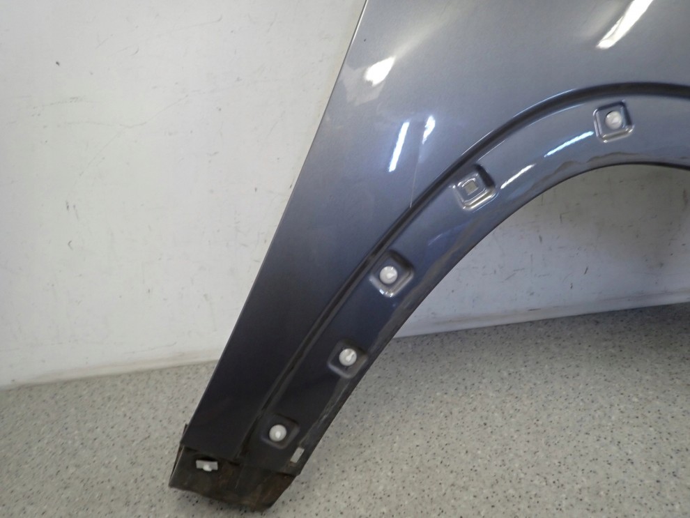 CHEVROLET ORLANDO 10- BŁOTNIK PRZEDNI PRAWY GYM 6/12