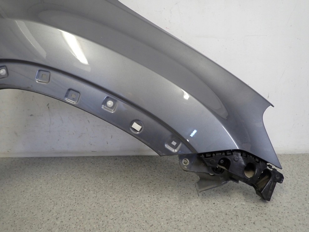 CHEVROLET ORLANDO 10- BŁOTNIK PRZEDNI PRAWY GYM 10/12