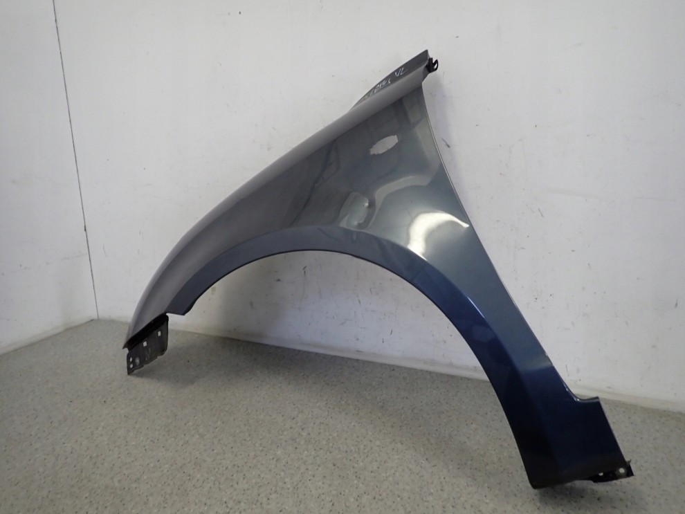 SUZUKI SWIFT MK6 05-09 BŁOTNIK PRZEDNI LEWY ZY4 2/16