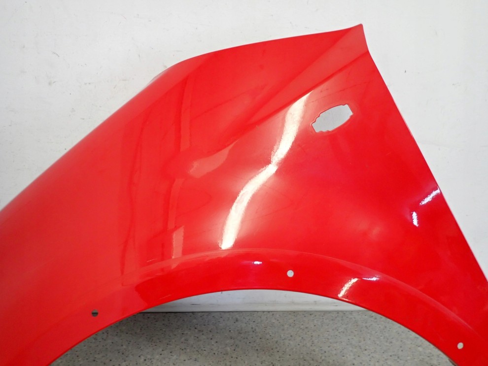 SUZUKI SX4 06-12 BŁOTNIK PRZEDNI LEWY ZCF 5/10