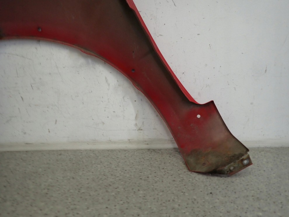 SUZUKI SX4 06-12 BŁOTNIK PRZEDNI PRAWY ZCF 13/14