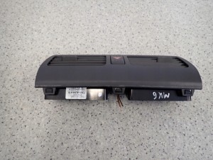 SUZUKI SWIFT 04- KRATKA NAWIEWU ŚRODKOWA RADIA 5/7 MINIATURA