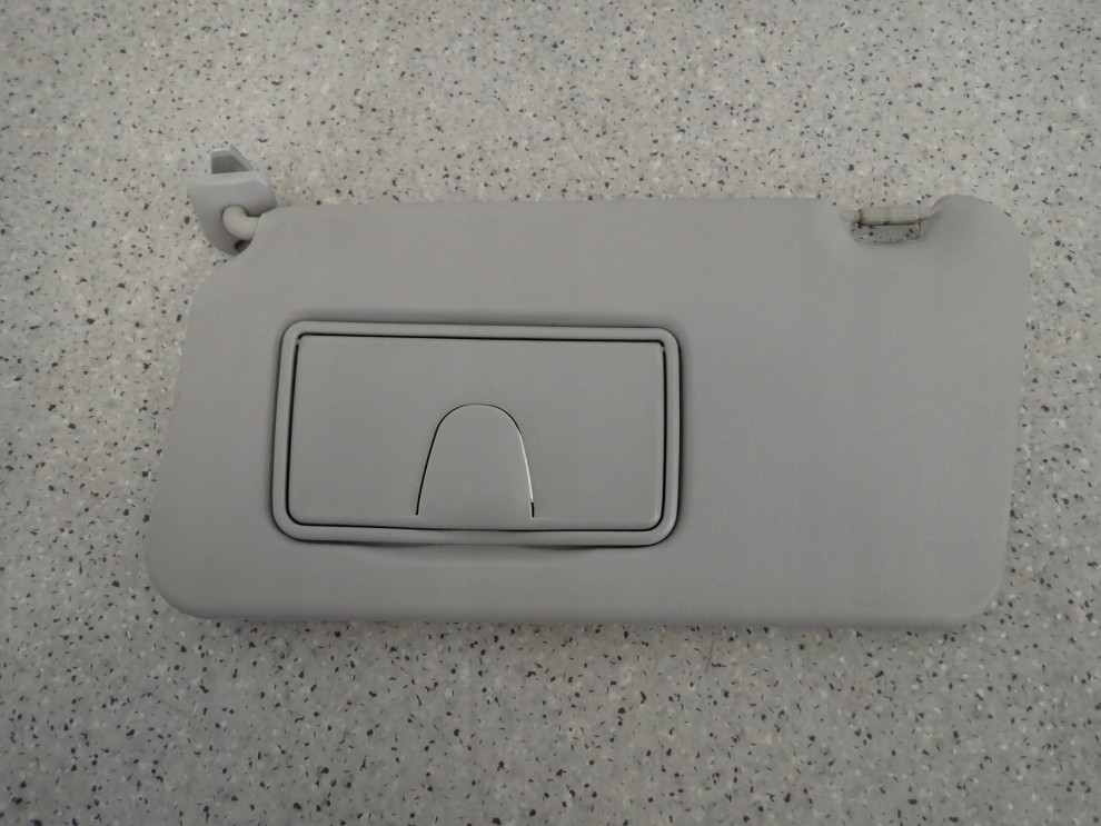 SUZUKI SWIFT MK6 05-09 DASZEK PRZECIWSŁONECZNY LEWY 1/5