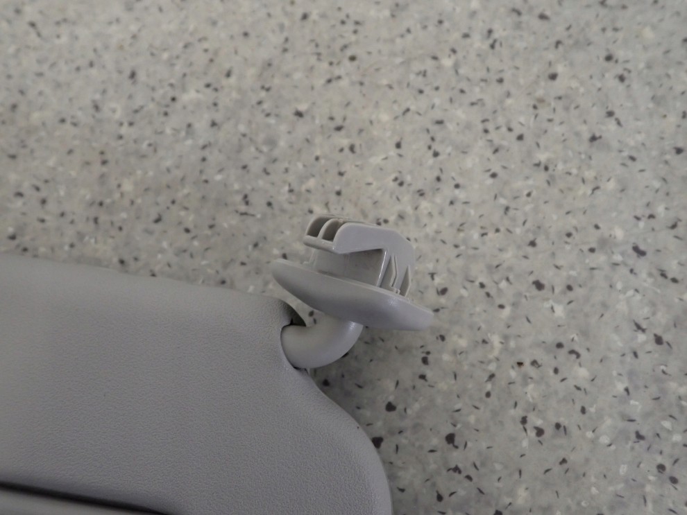 SUZUKI SWIFT MK6 05-09 DASZEK PRZECIWSŁONECZNY PRAWY 3/5