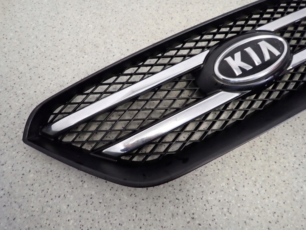 KIA CARENS III 06- ATRAPA GRILL KRATA WLOTU 2/12