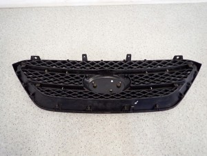 KIA CARENS III 06- ATRAPA GRILL KRATA WLOTU 11/12 MINIATURA