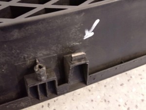 KIA CARENS III 06- ATRAPA GRILL KRATA WLOTU 12/12 MINIATURA