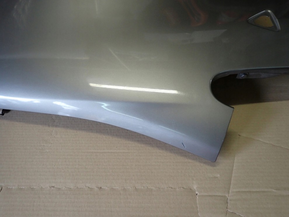 MITSUBISHI COLT 3d 09-12 BŁOTNIK PRZEDNI PRAWY A98 7/8