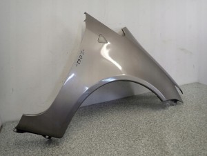 MITSUBISHI COLT 3d 09-12 BŁOTNIK PRZEDNI PRAWY A98 3/8 MINIATURA