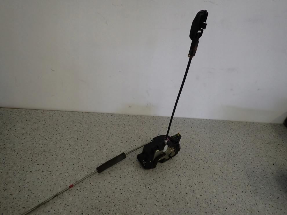 NISSAN MICRA K12 03-10 ZAMEK DRZWI TYLNY LEWY 5/7