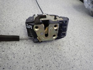 NISSAN MICRA K12 03-10 ZAMEK DRZWI TYLNY LEWY 2/7 MINIATURA