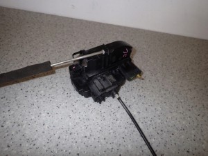 NISSAN MICRA K12 03-10 ZAMEK DRZWI TYLNY LEWY 4/7 MINIATURA