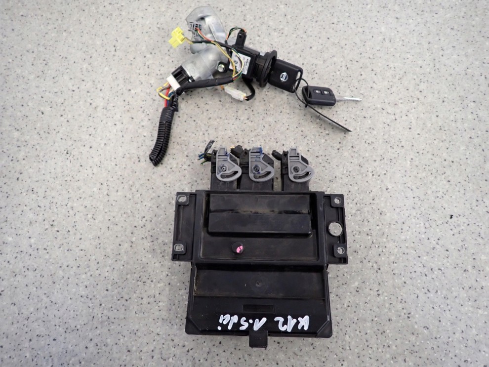 NISSAN MICRA K12 03- 1.5 DCI ZESTAW STARTOWY KOMPUTER 4/4