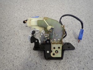 HONDA CIVIC EP VII 3d 01-05 ZAMEK KLAPY SIŁOWNIK 4/5 MINIATURA