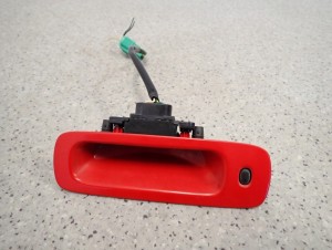 SUZUKI SWIFT MK6 04- KLAMKA TYLNEJ KLAPY SWITCH KEYLESS