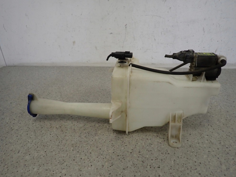 KIA CEED 06-12 ZBIORNICZEK PŁYNU DO SPRYSKIWACZY 5/8
