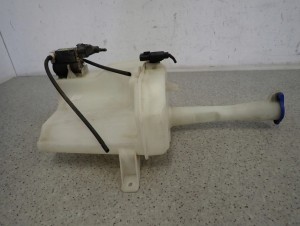 KIA CEED 06-12 ZBIORNICZEK PŁYNU DO SPRYSKIWACZY 2/8 MINIATURA