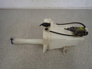 KIA CEED 06-12 ZBIORNICZEK PŁYNU DO SPRYSKIWACZY 6/8 MINIATURA