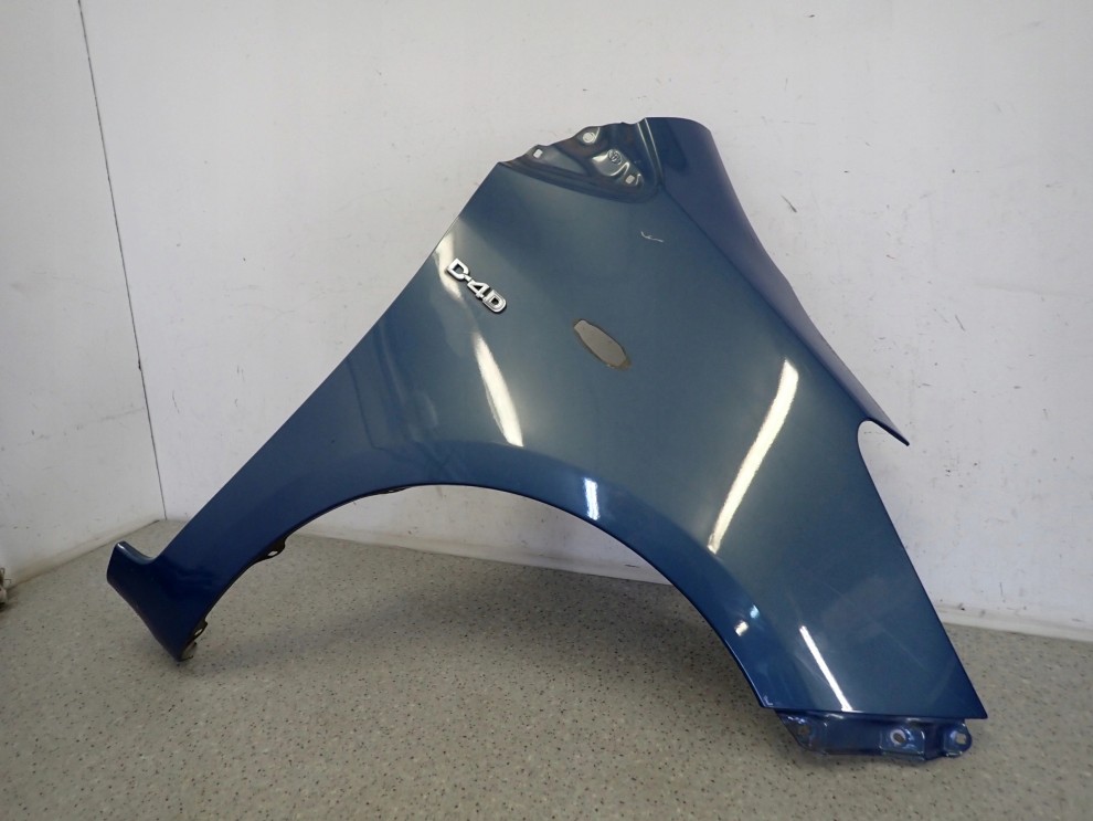 TOYOTA YARIS II 06-11 BŁOTNIK PRZEDNI PRAWY 8T1 3/11