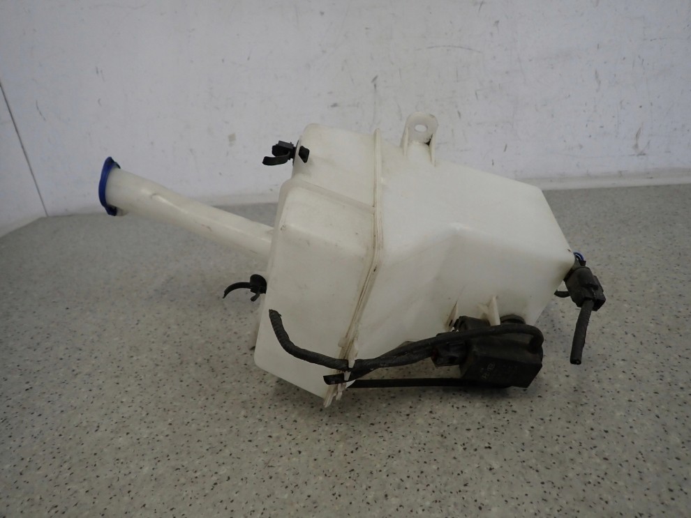 HYUNDAI i40 11-18 ZBIORNICZEK SPRYSKIWACZY POMPKA 1/8