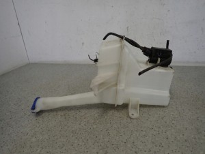 HYUNDAI i40 11-18 ZBIORNICZEK SPRYSKIWACZY POMPKA 4/8 MINIATURA