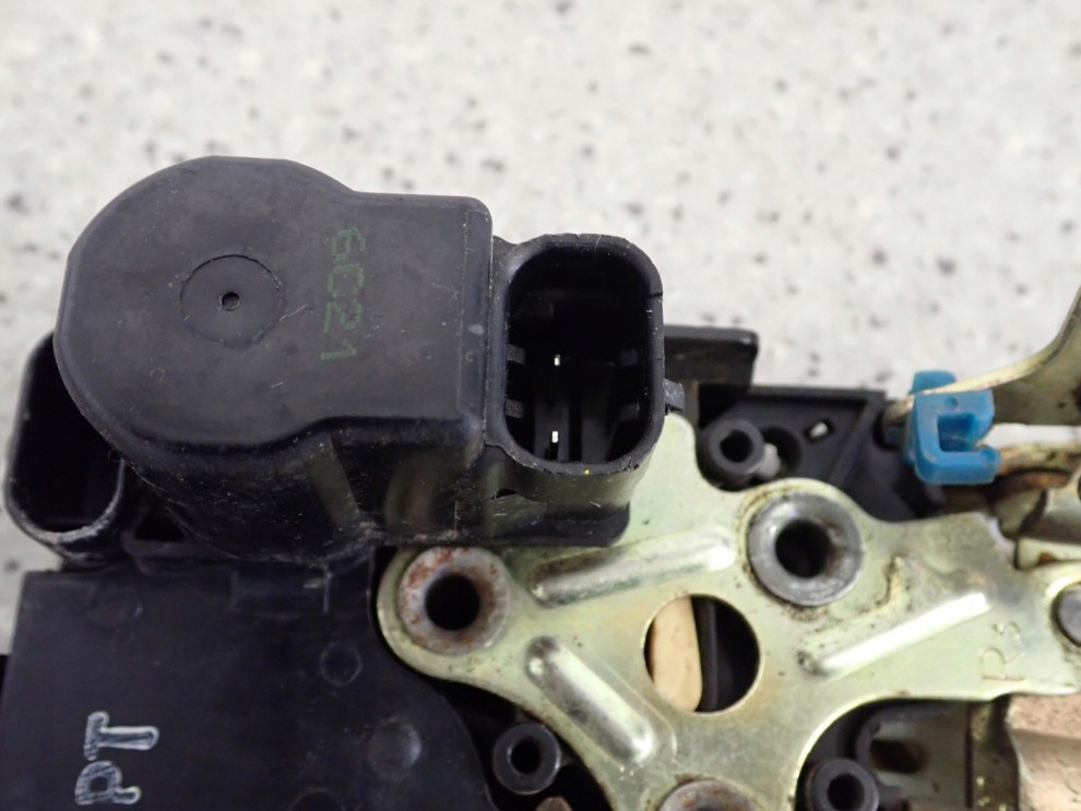 CHEVROLET AVEO T250 07- ZAMEK DRZWI PRZEDNI PRAWY 4+2 PINY 3/7