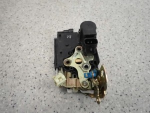 CHEVROLET AVEO T250 07- ZAMEK DRZWI PRZEDNI PRAWY 4+2 PINY 6/7 MINIATURA