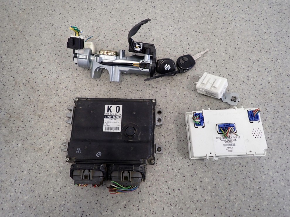 SUZUKI SWIFT 1.3i 05-07 ZESTAW STARTOWY KOMPUTER STACYJKA IMO EU 1/6