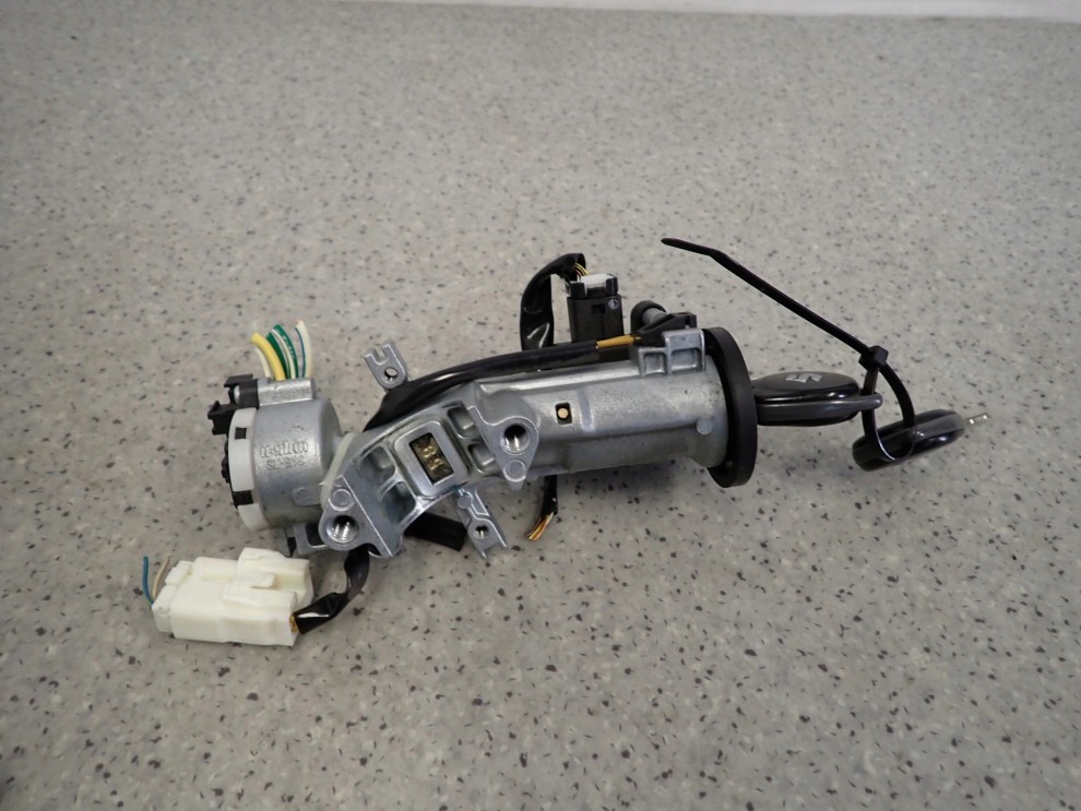 SUZUKI SWIFT 1.3i 05-07 ZESTAW STARTOWY KOMPUTER STACYJKA IMO EU 6/6