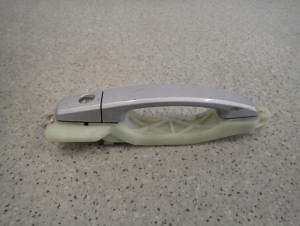 CHEVROLET AVEO T250 4D 07- KLAMKA DRZWI PRZEDNIA PRAWA 92U 4/6 MINIATURA