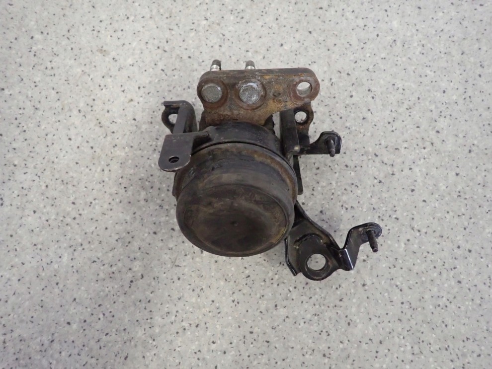 TOYOTA AVENSIS T25 2.0D PRZEDLIFT 02-05 PODUSZKA SILNIKA PRZEDNIA PRAWA 4/7