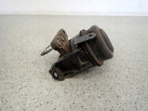 TOYOTA COROLLA VERSO 04-09 2.0 D4D PODUSZKA SILNIKA PRAWA 4/5 MINIATURA