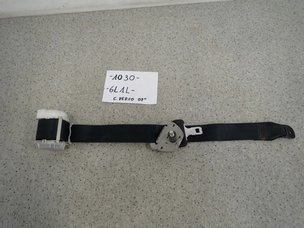 TOYOTA COROLLA VERSO II 04-08 PAS BEZPIECZEŃSTAWA TYLNY LEWY II RZĄD 1/3