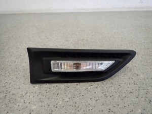 KIA SOUL I 09-11 KIERUNKOWSKAZ NA BŁOTNIK PRAWY POWTÓRZENIE LISTWA 1/4 MINIATURA