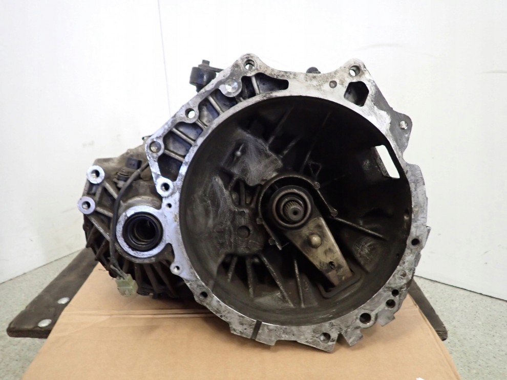 KIA CARNIVAL 2.5 V6 99-02 SKRZYNIA BIEGÓW MANUALNA 2/9