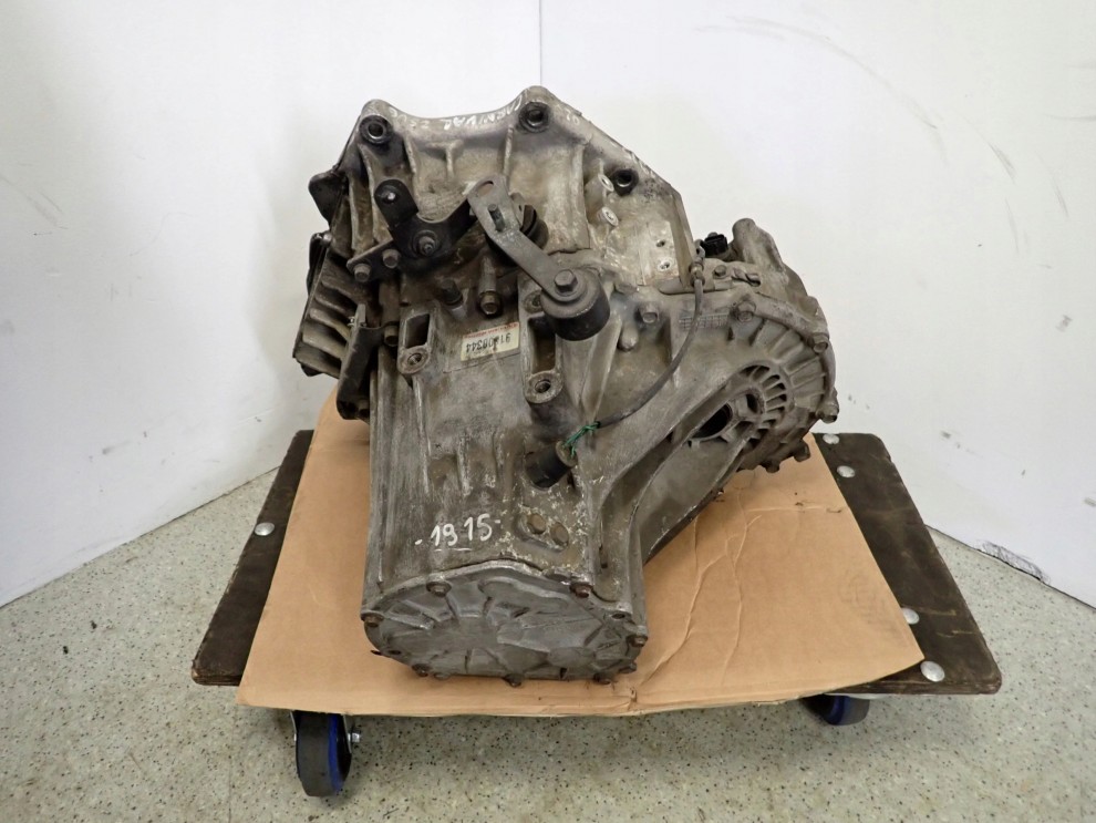 KIA CARNIVAL 2.5 V6 99-02 SKRZYNIA BIEGÓW MANUALNA 5/9