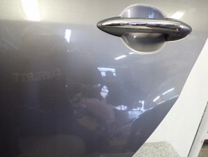 HYUNDAI IX20 HB 09- DRZWI TYLNE LEWE ZAR 7/11 MINIATURA