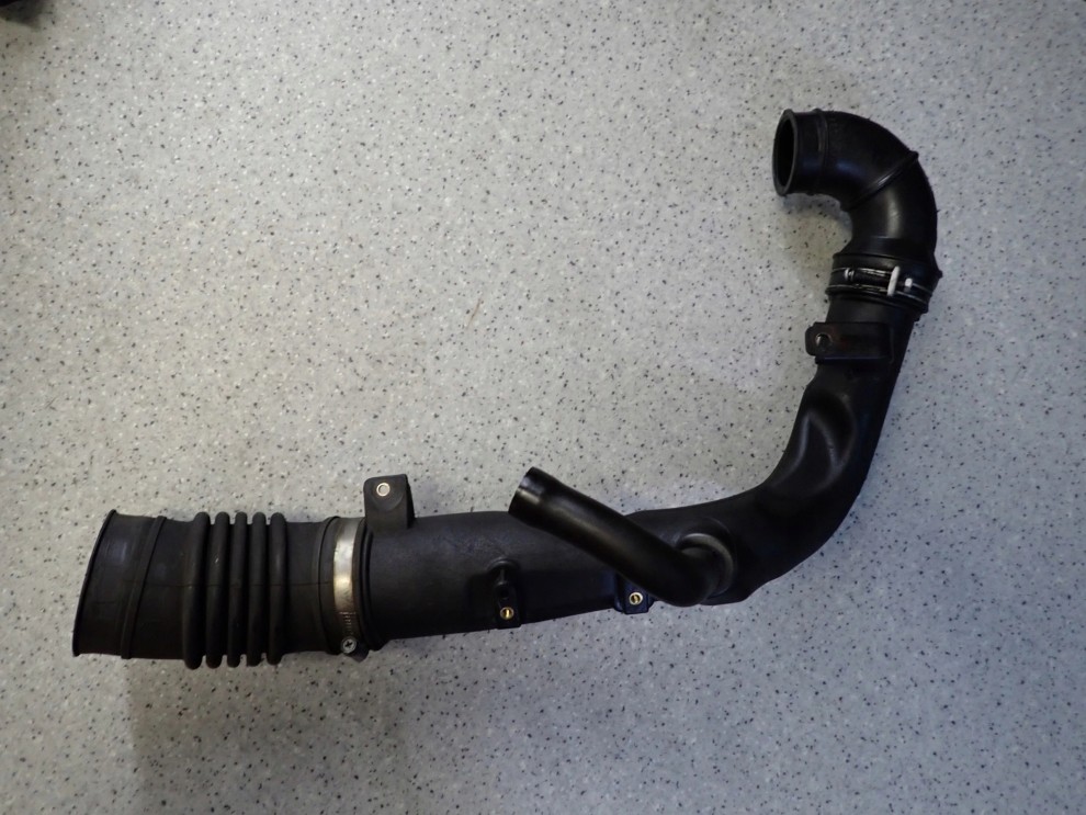 MITSUBISHI GRANDIS 03-11 2.0 DID RURA POWIETRZA 1/6