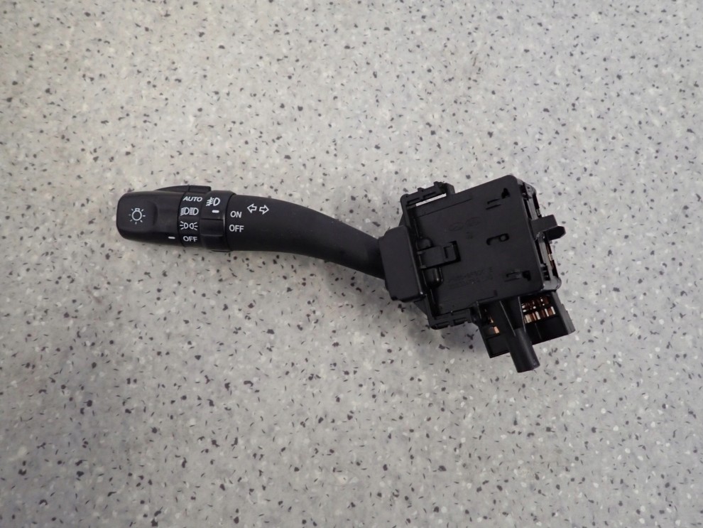 KIA CARENS III 06-11 PRZEŁĄCZNIK ŚWIATEŁ 1/5