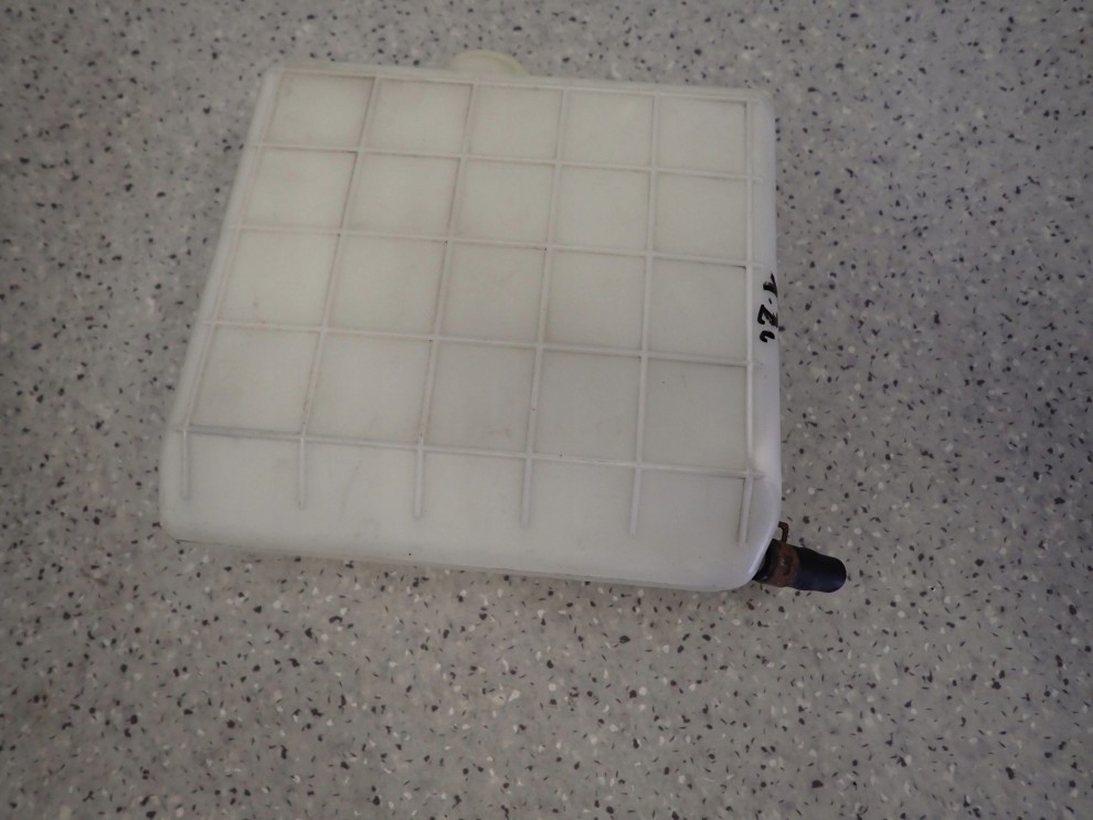 SUZUKI SPLASH 1.2I 08-14 ZBIORNICZEK WYRÓWNAWCZY BENZYNA 2/5