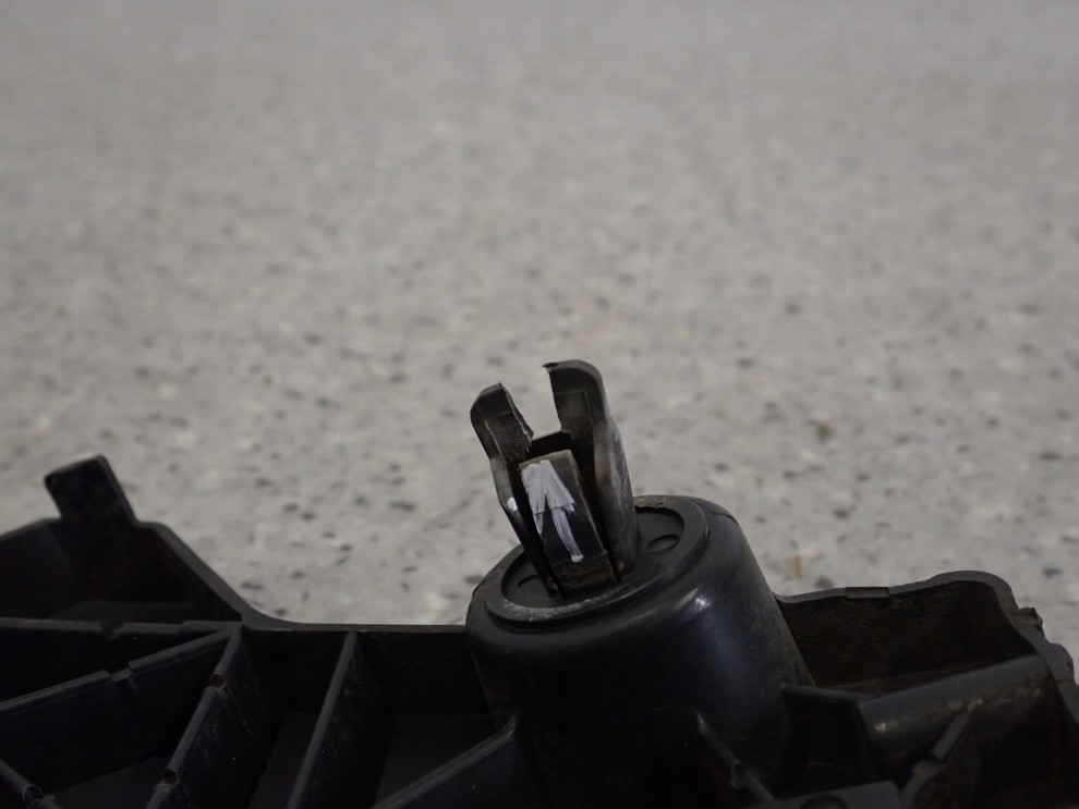 MAZDA 2 II 07- DE ŚLIZG ZDERZAKA PRZEDNI LEWY 5/5