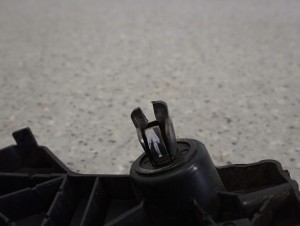 MAZDA 2 II 07- DE ŚLIZG ZDERZAKA PRZEDNI LEWY 5/5 MINIATURA