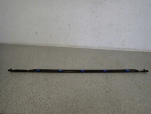 HYUNDAI i30 KOMBI 06- I30 LISTWA ZGARNIAJĄCA TYLNA LEWA PARAPET 4/6 MINIATURA