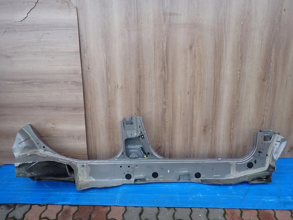 NISSAN NOTE E11 06-11 PRÓG LEWY C30 7/10