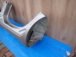 NISSAN NOTE E11 06-11 PRÓG LEWY C30 4/10 MINIATURA